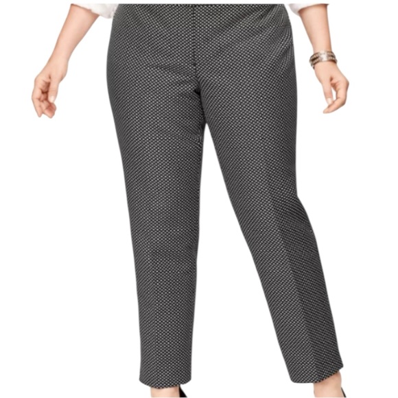 Talbots Pants - TALBOTS Newport Style Ankle Pants in Diamond Dot Pattern in Navy Size 10PETITE